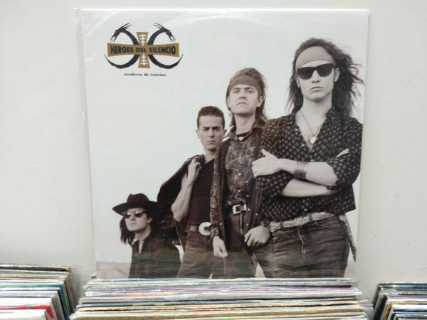 Senderos De Traición