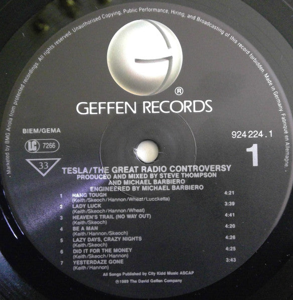 The Great Radio Controversy