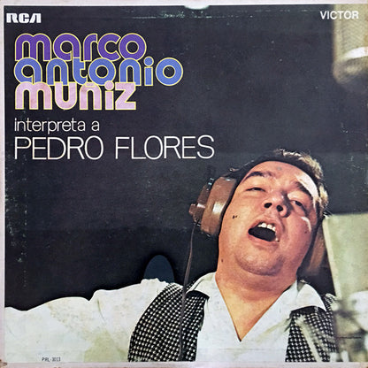 Interpreta A Pedro Flores