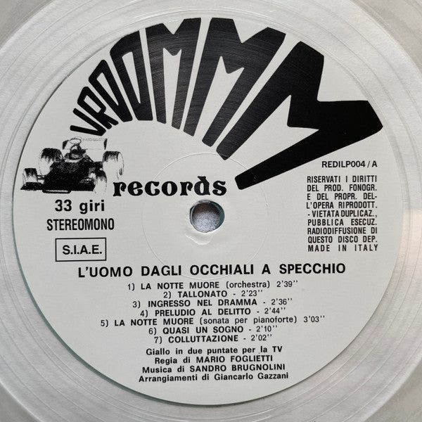 L'Uomo Dagli Occhiali A Specchio